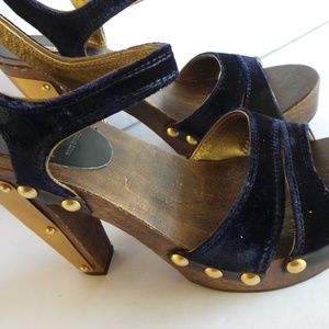 MIU MIU BY PRADA HEELS SZ 7 EURO VELVET BLUE